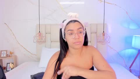 Stefanny online show from December 2024 10:34:02 PM