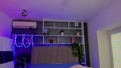 Stephie online show from February 2026 06:11:02 AM