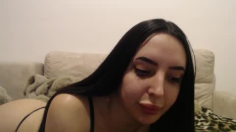 Snapshot of stepmommy19 chatting on January 2026 04:00:01 PM StepMommy19 online show from January 2026 04:00:01 PM