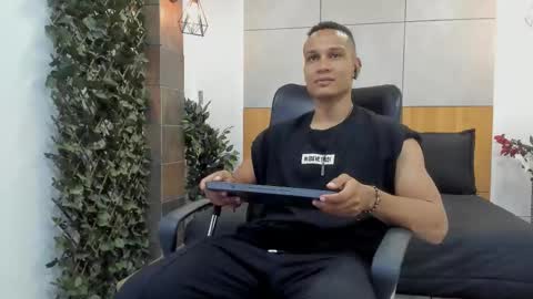 Snapshot of sterling_magnus chatting on February 2026 08:31:02 PM online show from February 2026 08:31:02 PM