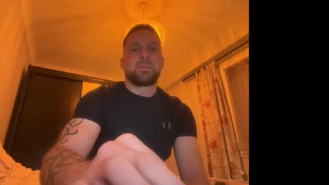 steve897819 online show from November 2025 10:31:01 PM