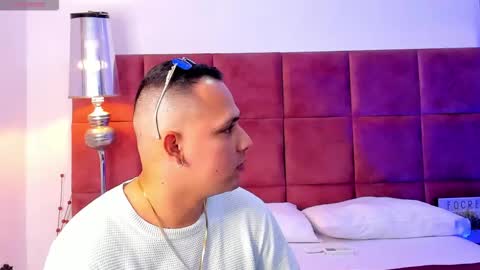 steve__ross online show from December 2025 04:17:01 AM