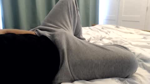 stevebate222 online show from September 2025 01:03:01 PM