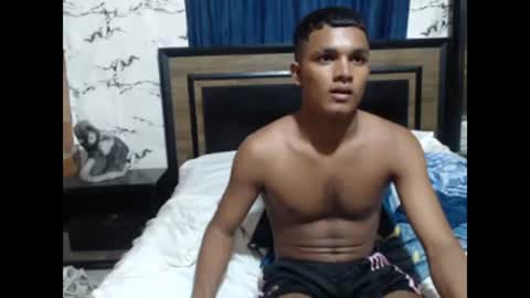 Snapshot of steven_big_dick23 chatting on December 2024 05:04:01 AM Steven online show from December 2024 05:04:01 AM