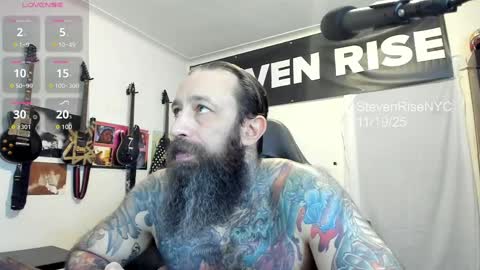 Snapshot of stevenrisenyc chatting on November 2025 02:12:02 AM StevenRiseNYC online show from November 2025 02:12:02 AM
