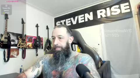 Snapshot of stevenrisenyc chatting on December 2025 03:49:02 PM StevenRiseNYC online show from December 2025 03:49:02 PM