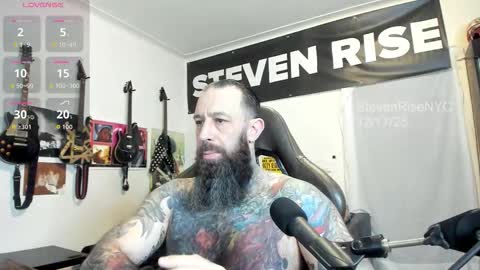 Snapshot of stevenrisenyc chatting on December 2025 12:22:02 PM StevenRiseNYC online show from December 2025 12:22:02 PM