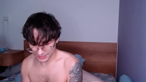 Snapshot of steveoceanbeanhuge chatting on February 2026 05:06:01 AM Alex online show from February 2026 05:06:01 AM