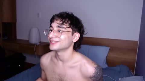 Snapshot of steveoceanbeanhuge chatting on February 2026 04:07:02 PM Alex online show from February 2026 04:07:02 PM