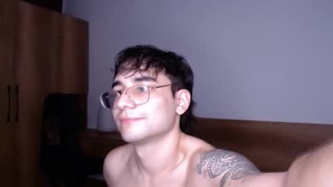 Snapshot of steveoceanbeanhuge chatting on February 2026 03:17:01 AM Alex online show from February 2026 03:17:01 AM