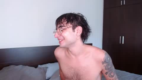 Alex   online show from May 2026 03:01:02 AM