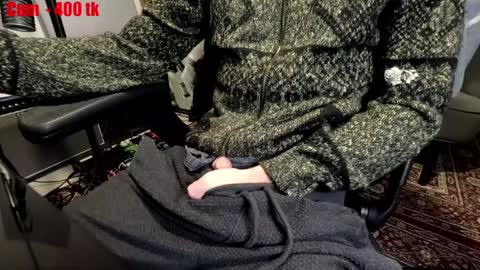 Snapshot of stevie_grey chatting on January 2025 10:28:01 AM stevie_grey online show from January 2025 10:28:01 AM