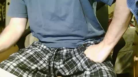 Chillguy online show from April 2026 05:01:02 AM