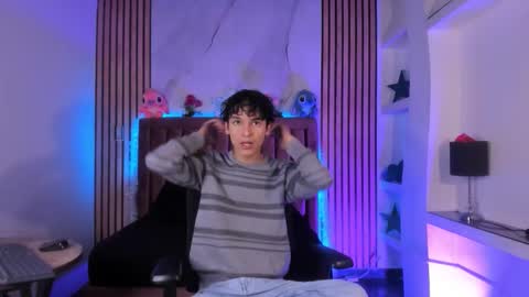 Sthepano  online show from January 2026 07:19:01 PM