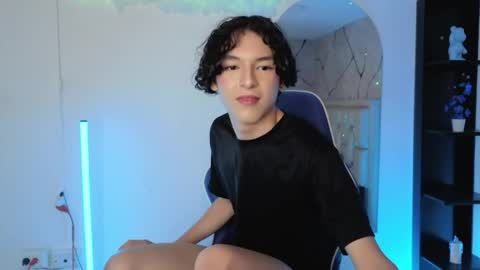 Sthepano  online show from May 2026 05:04:01 AM