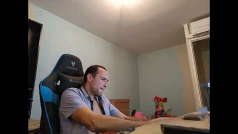 Snapshot of stickolive1 chatting on September 2025 10:21:02 PM stickolive1 online show from September 2025 10:21:02 PM