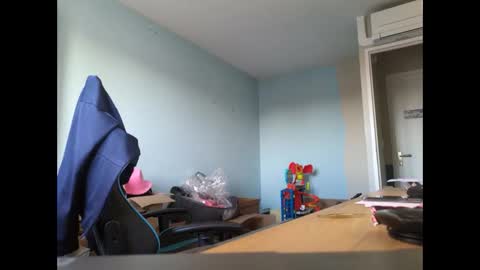 Snapshot of stickolive1 chatting on December 2025 03:18:02 PM stickolive1 online show from December 2025 03:18:02 PM