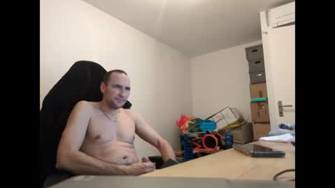 Snapshot of stickolive1 chatting on February 2026 11:25:01 PM stickolive1 online show from February 2026 11:25:01 PM