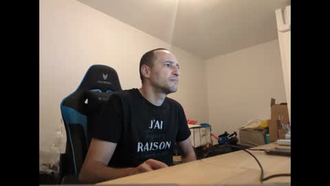 stickolive1 online show from April 2026 11:41:01 PM