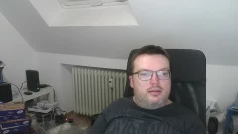 Oliver online show from April 2026 07:22:01 PM