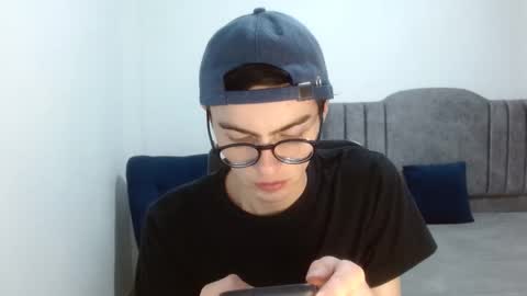 stiv_grant online show from May 2026 12:27:02 AM