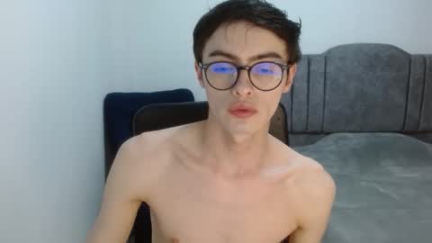 stiv_grant online show from May 2026 12:39:01 AM