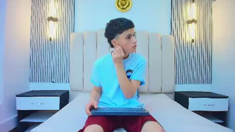 stiven_cooper2 online show from June 2026 12:20:01 PM