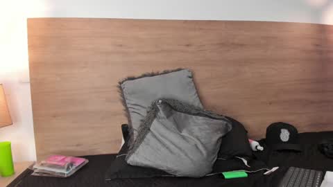 stivenbenet1 online show from January 2025 06:34:02 PM