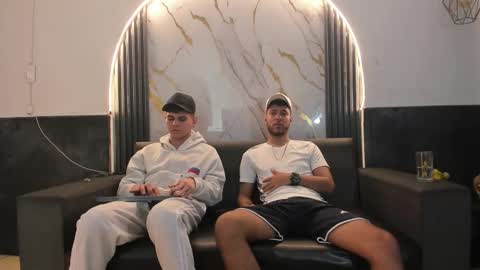 Snapshot of stivendreams chatting on March 2026 05:14:02 AM friends online show from March 2026 05:14:02 AM