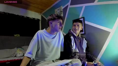 Stiven  online show from March 2026 04:50:02 AM