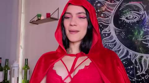 Liz online show from October 2025 09:48:02 PM