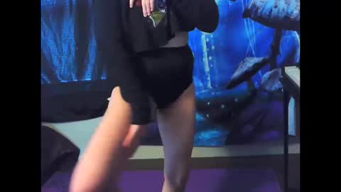 Snapshot of stormythunder chatting on October 2025 05:02:02 PM Stormythunder online show from October 2025 05:02:02 PM