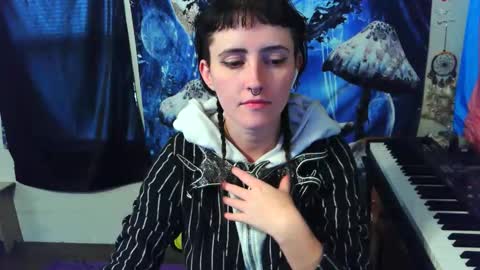 Snapshot of stormythunder chatting on November 2025 06:40:01 PM Stormythunder online show from November 2025 06:40:01 PM