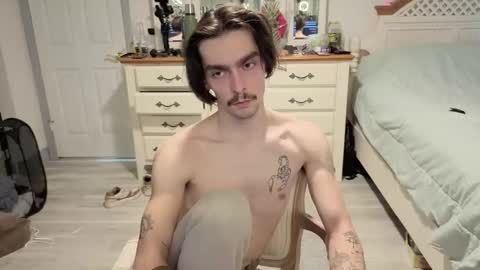 Snapshot of str8whiteboy21 chatting on December 2025 08:39:01 PM str8whiteboy21 online show from December 2025 08:39:01 PM