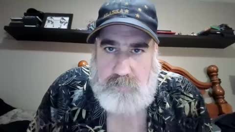 Snapshot of straightbear4you chatting on September 2025 10:13:01 PM Straightbear4you online show from September 2025 10:13:01 PM
