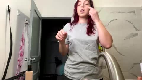 Snapshot of straightoutthetrailer chatting on December 2024 05:15:02 AM lucille beatrice luficer call me lucy online show from December 2024 05:15:02 AM