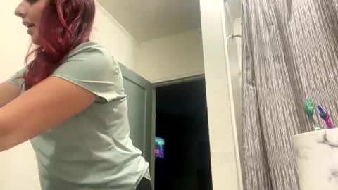 Snapshot of straightoutthetrailer chatting on December 2024 04:54:02 AM lucille beatrice luficer call me lucy online show from December 2024 04:54:02 AM