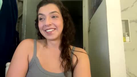 Snapshot of straightoutthetrailer chatting on October 2025 02:50:02 AM lucille beatrice luficer call me lucy online show from October 2025 02:50:02 AM