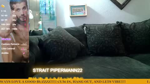 Snapshot of straitpipermann22 chatting on December 2025 01:10:01 AM straitpipermann22 online show from December 2025 01:10:01 AM