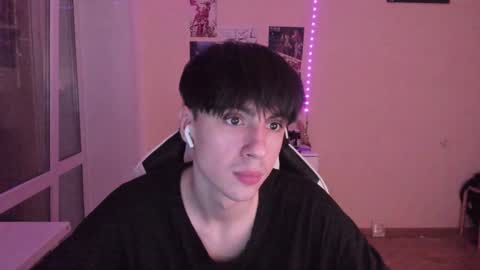 Ray online show from December 2024 01:47:02 AM