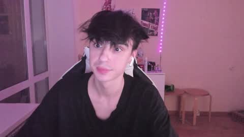 Ray online show from December 2024 12:47:01 AM