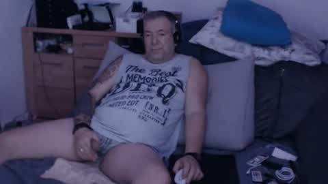 Stranger online show from October 2025 10:42:01 PM