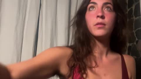 Snapshot of strawberripulp chatting on February 2025 01:43:01 AM Angel Baby online show from February 2025 01:43:01 AM