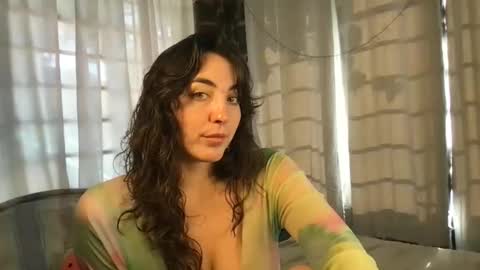 Snapshot of strawberripulp chatting on December 2025 02:04:01 PM Angel Baby online show from December 2025 02:04:01 PM