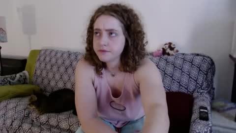 Snapshot of strawberrylotsacake chatting on March 2026 01:40:02 PM Strawberrylotsacake online show from March 2026 01:40:02 PM