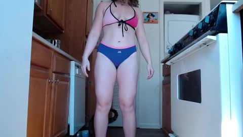 Snapshot of strawberrylotsacake chatting on March 2026 06:01:01 PM Strawberrylotsacake online show from March 2026 06:01:01 PM