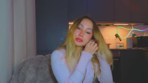 Tati and Lola online show from April 2026 05:27:02 AM