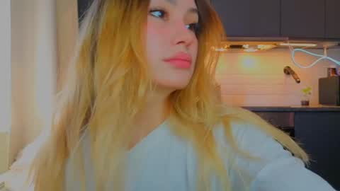 Tati and Lola online show from May 2026 09:47:01 AM