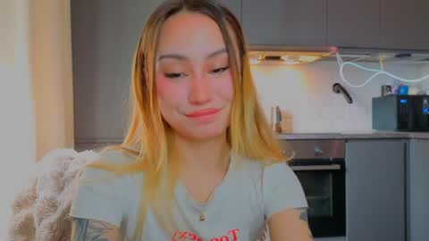 Tati and Lola online show from May 2026 12:32:01 PM