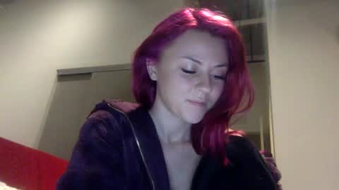 Snapshot of strawbrysugar chatting on February 2025 02:00:01 AM Ruby Moon online show from February 2025 02:00:01 AM